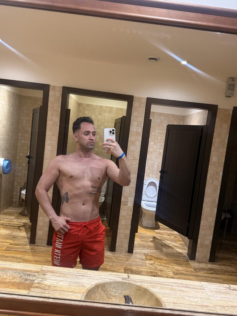 Chico busca chica en Las Palmas: 