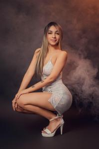 654660979: Chica busca chico en Madrid