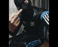 689082628: Chico busca chica en Barcelona