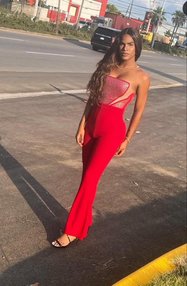 647672826: Chica busca chico en Barcelona