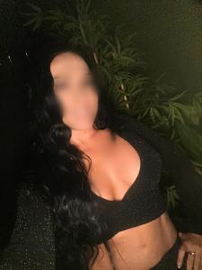 647322588: Chica busca chico en Valencia