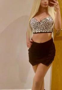 613612820: Chica busca chico en Barcelona