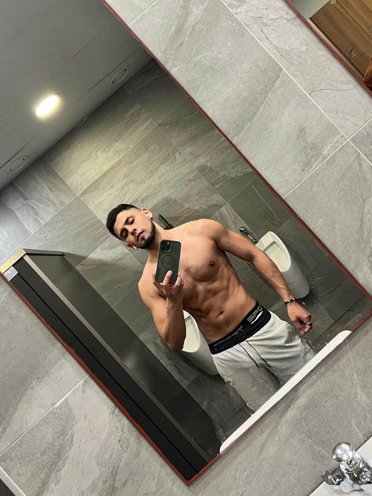 Chico busca chica en Valencia: 