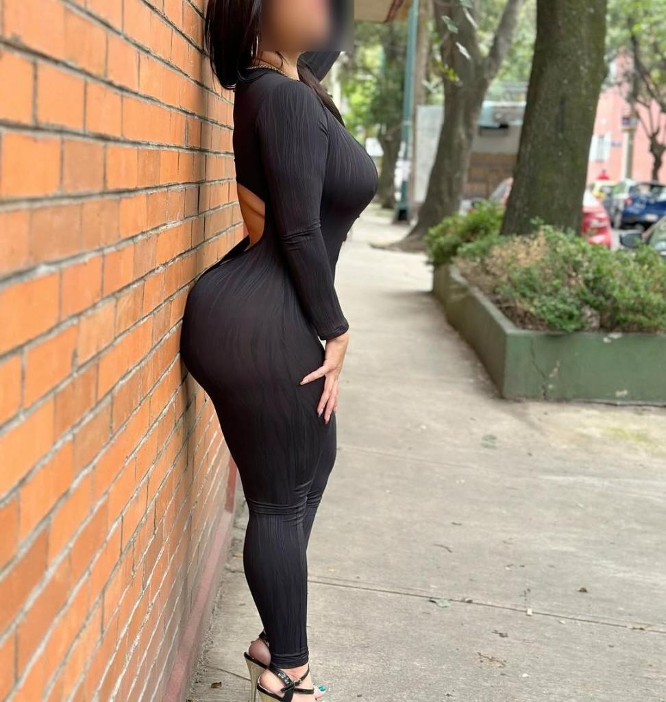 Chica busca chico en Almería: 