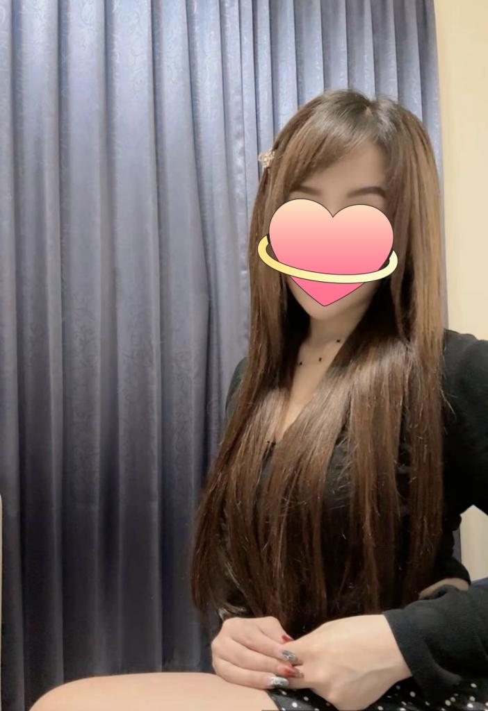 636015898: Chica busca chico en Barcelona