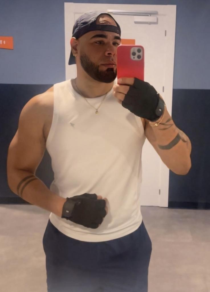 602502334: Chico busca chica en Barcelona