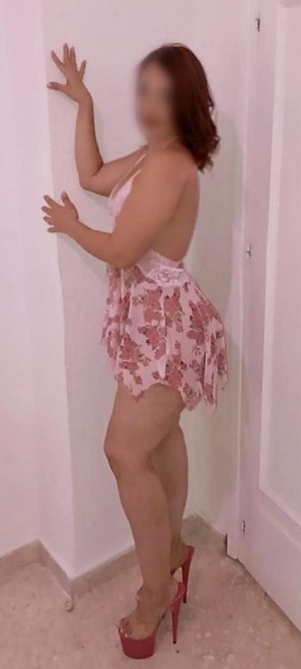 643856597: Chica busca chico en Granada