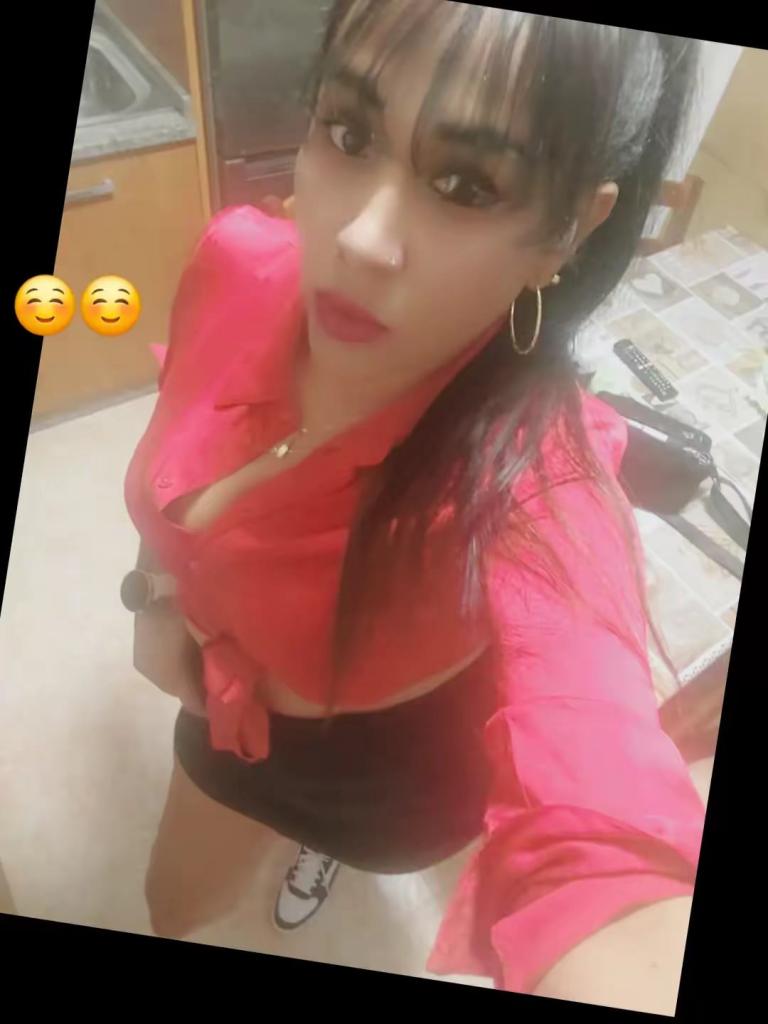 672788123: Chica busca chico en Pontevedra