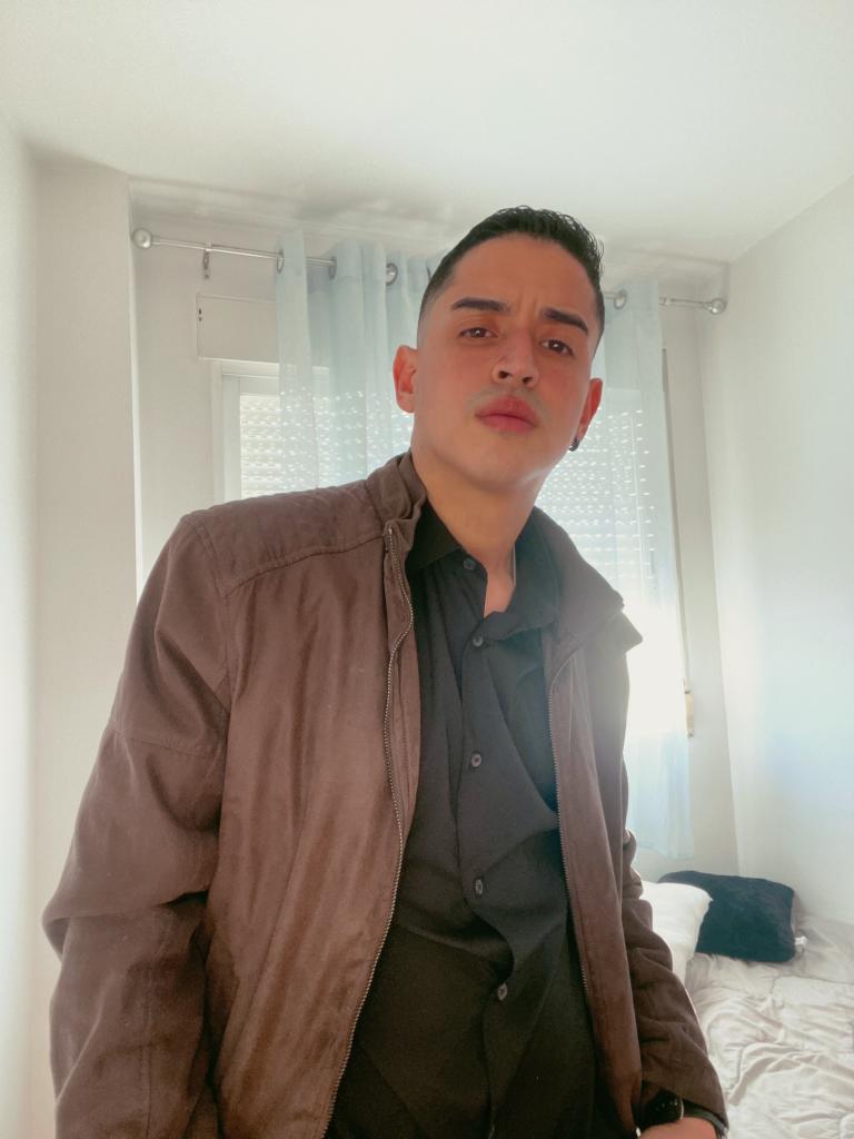 Chico busca chica en Alicante: 