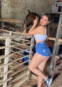 613216335: Chica busca chico en Las Palmas