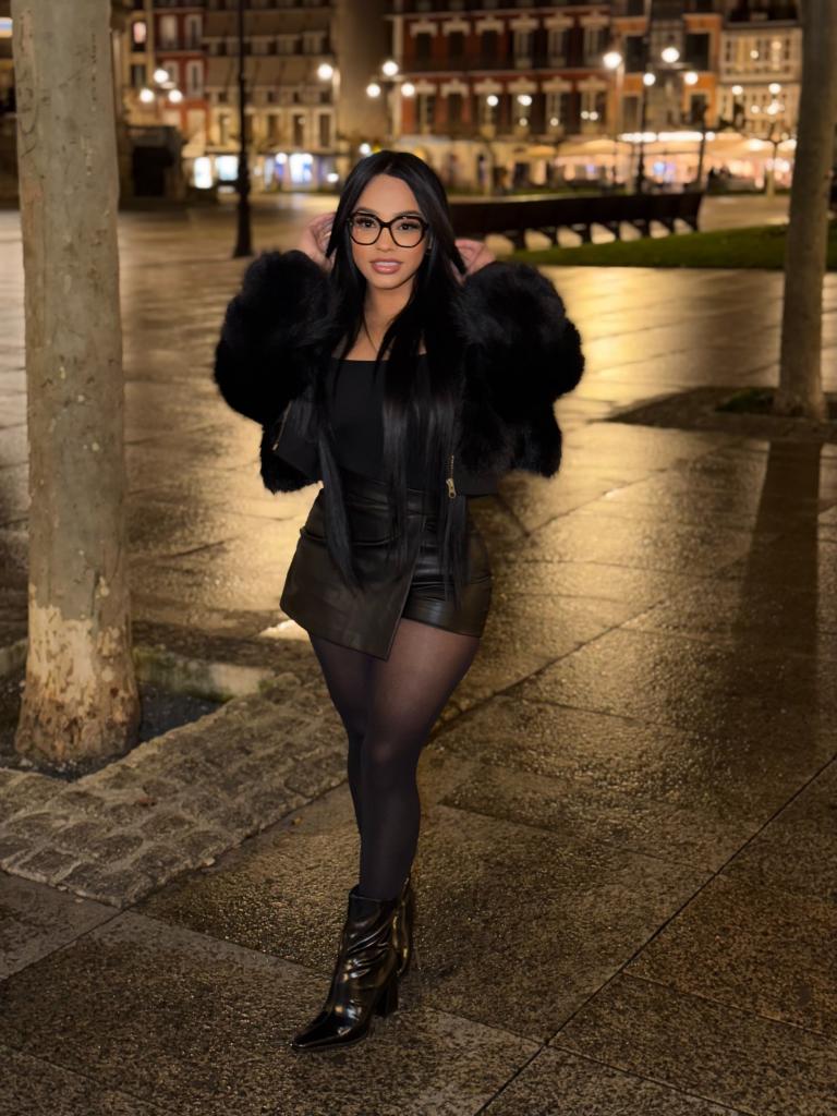 Chica busca chico en La Coruña: 