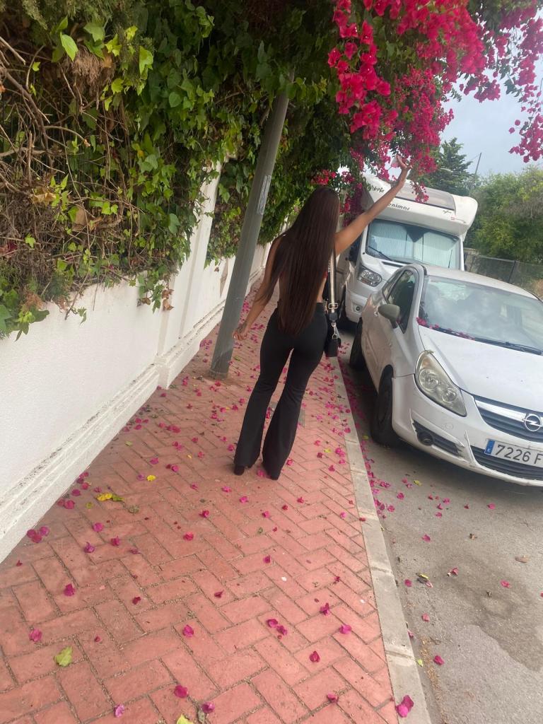 Chica busca chico en Almería: 