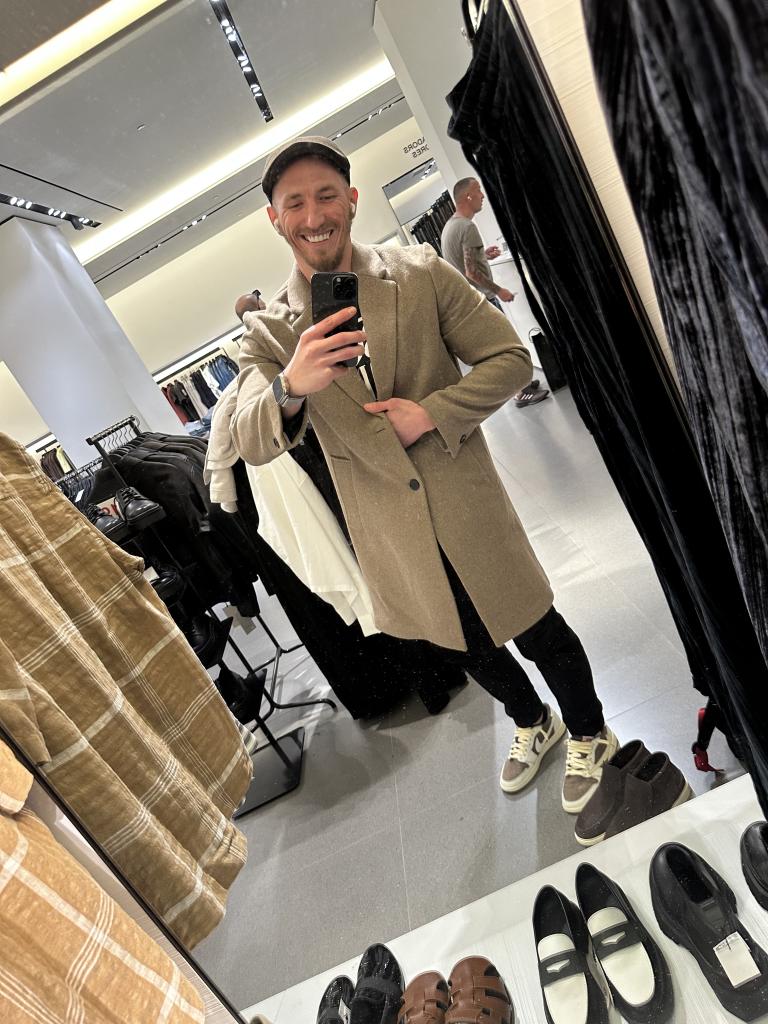 Chico busca chica en Barcelona: 