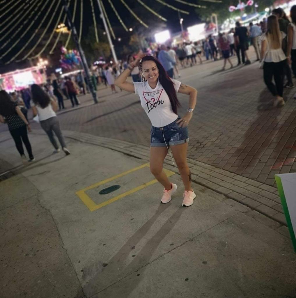 663582593: Chica busca chico en Cáceres