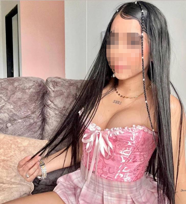 674327159: Chica busca chico en Navarra