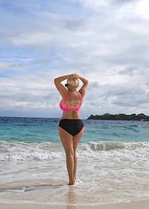 637828903: Chica busca chico en Barcelona