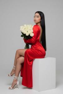 674327159: Chica busca chico en Navarra