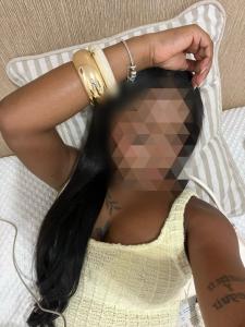 694227779: Chica busca chico en Sevilla