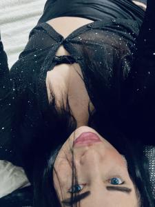 683107628: Chica busca chico en Gerona