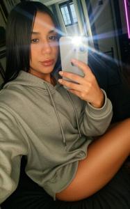 613758759: Chica busca chico en Málaga