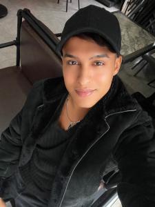 657651554: Chico busca chica en Valencia