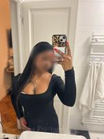 694227779: Chica busca chico en Sevilla