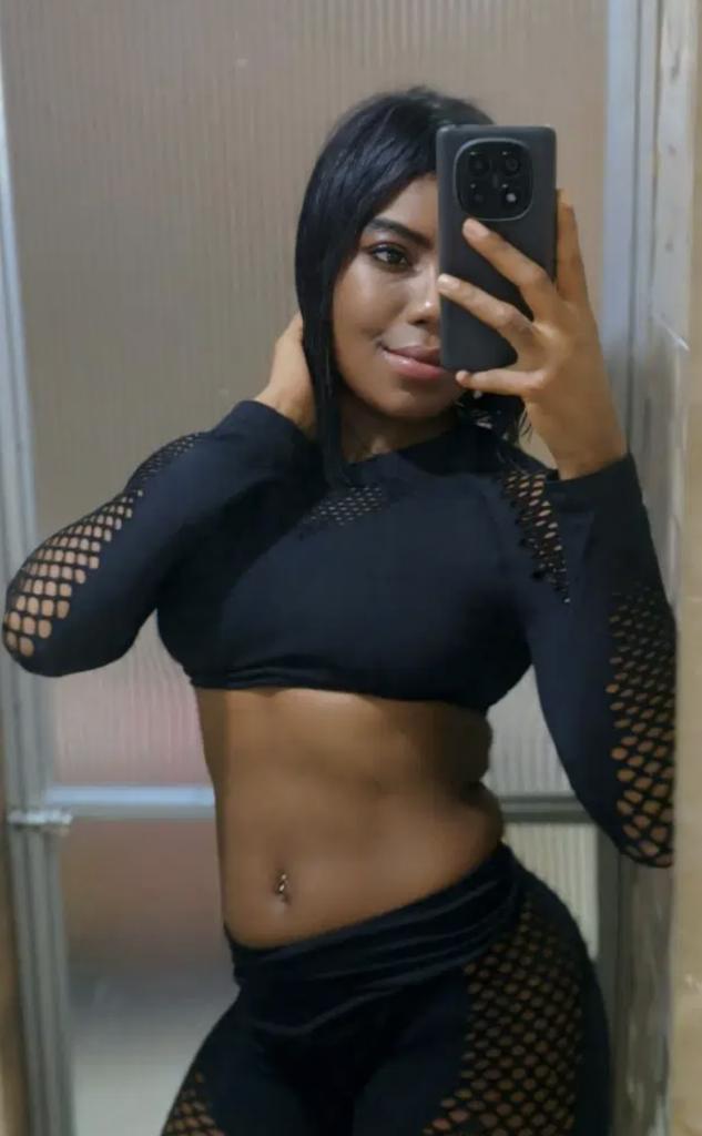 Chica busca chico en Almería: 