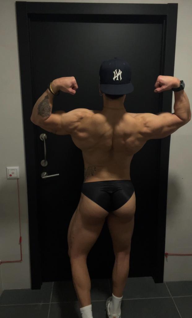 Chico busca chica en Salamanca: 