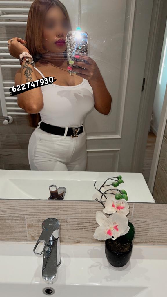 622747930: Chica busca chico en León