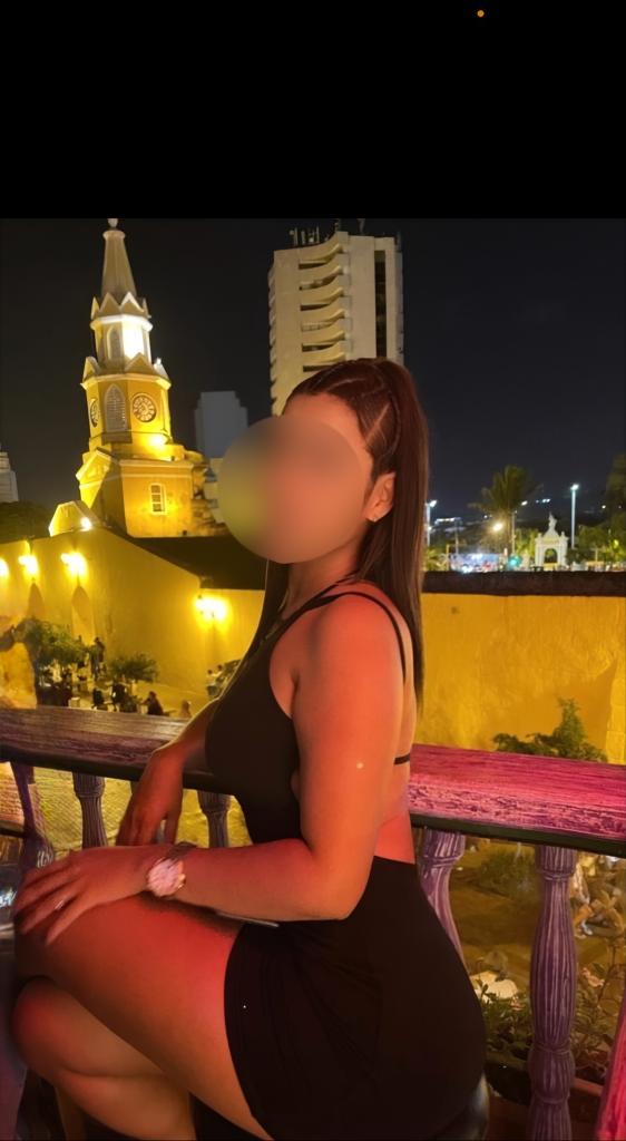 Chica busca chico en Formentera: 