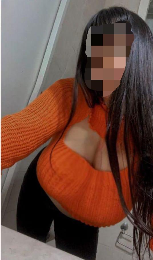 Chica busca chico en Cádiz: 