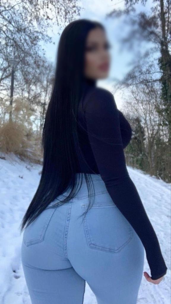 Chica busca chico en Tenerife: 