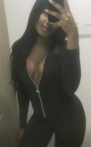 613829329: Chica busca chico en Almería