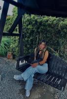 642034098: Chica busca chico en León