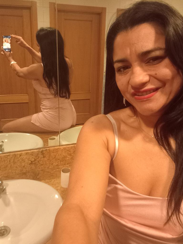 Chica busca chico en Asturias: 