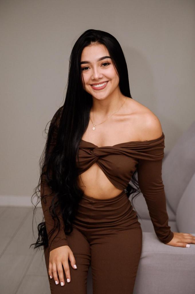 Chica busca chico en Ibiza: 