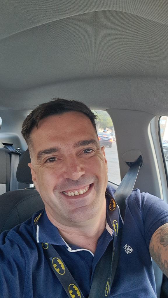 Chico busca chica en Alicante: 