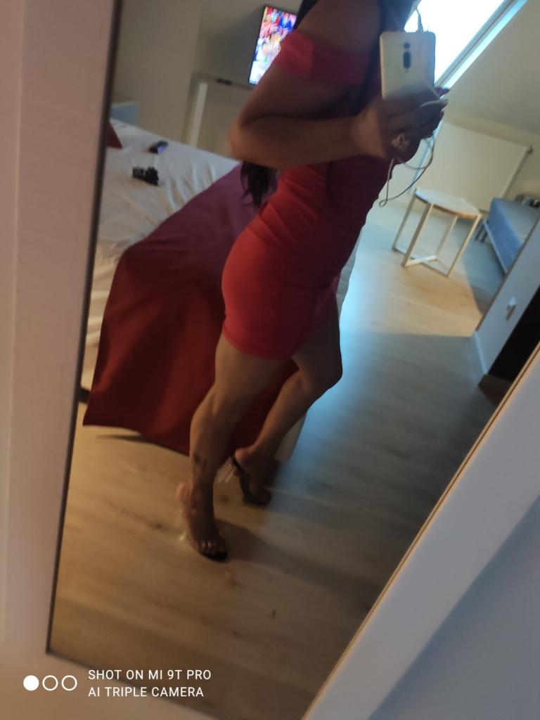 Chica busca chico en Lérida: 