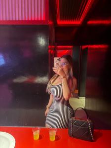 613540643: Chica busca chico en Madrid