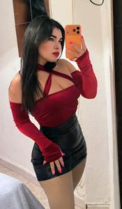 662192785: Chica busca chico en Sevilla