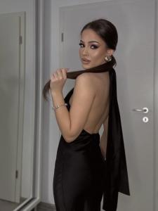 631382256: Chica busca chico en Málaga