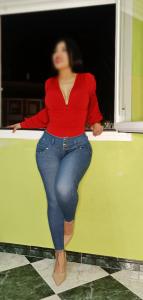 684756043: Chica busca chico en Granada