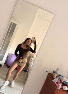 656499858: Chica busca chico en Barcelona