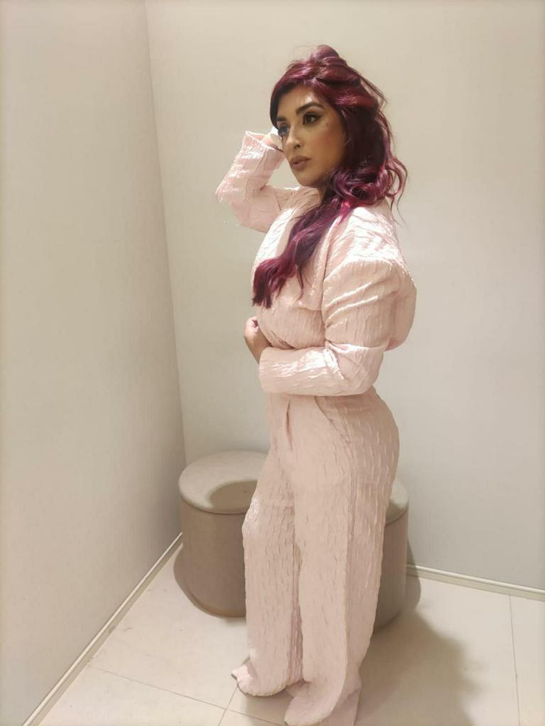 Chica busca chico en Tenerife: 