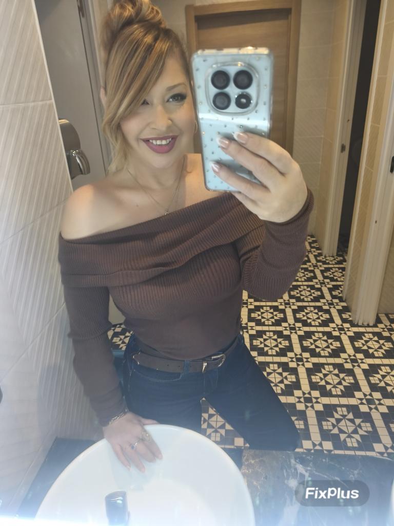 646185525: Chica busca chico en Gerona