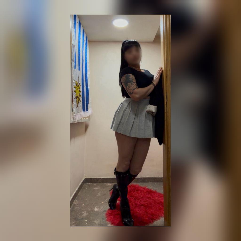 Chica busca chico en Alicante: Chica busca chico