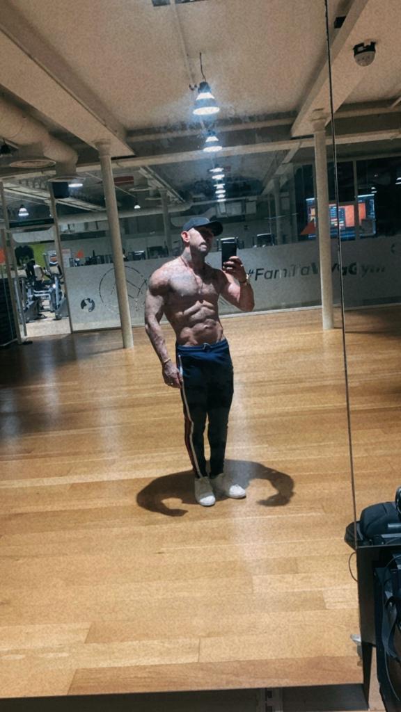 Chico busca chica en Barcelona: 