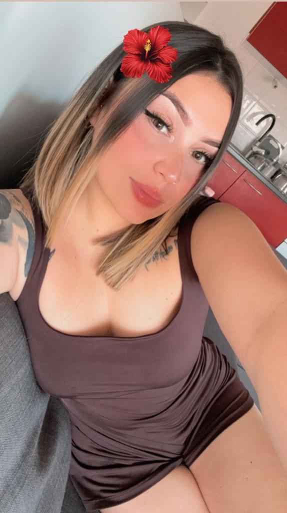 Chica busca chico en Almería: 