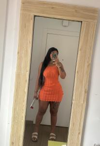 Chica busca chico en Almería: 