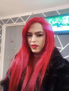 613907983: Transexual en Pontevedra